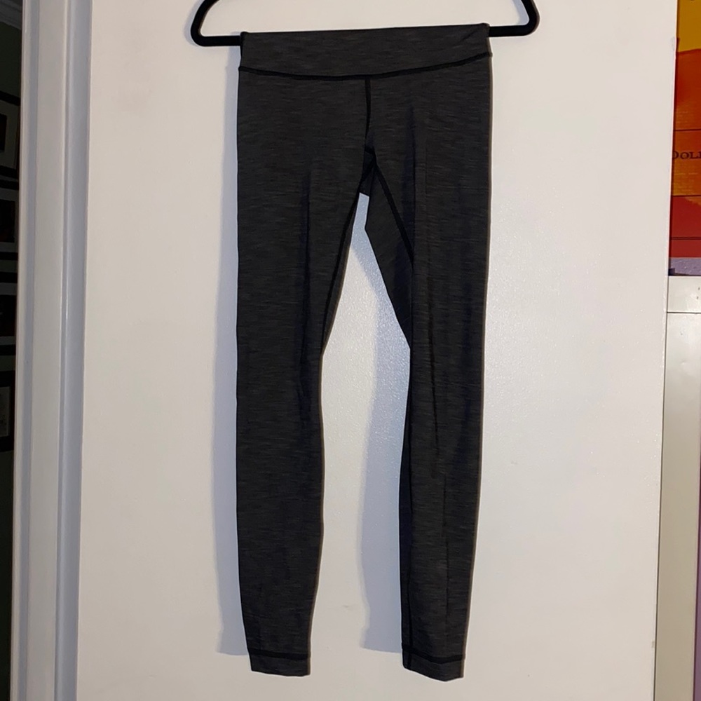 LULU LEMON heather gray leggings